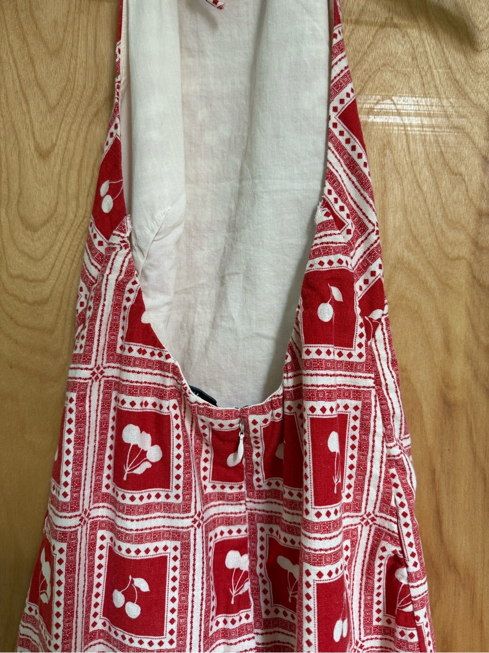 Small Abercrombie & Fitch Red + White Cherry Print Halter Mini Dress - Picture 5 of 15
